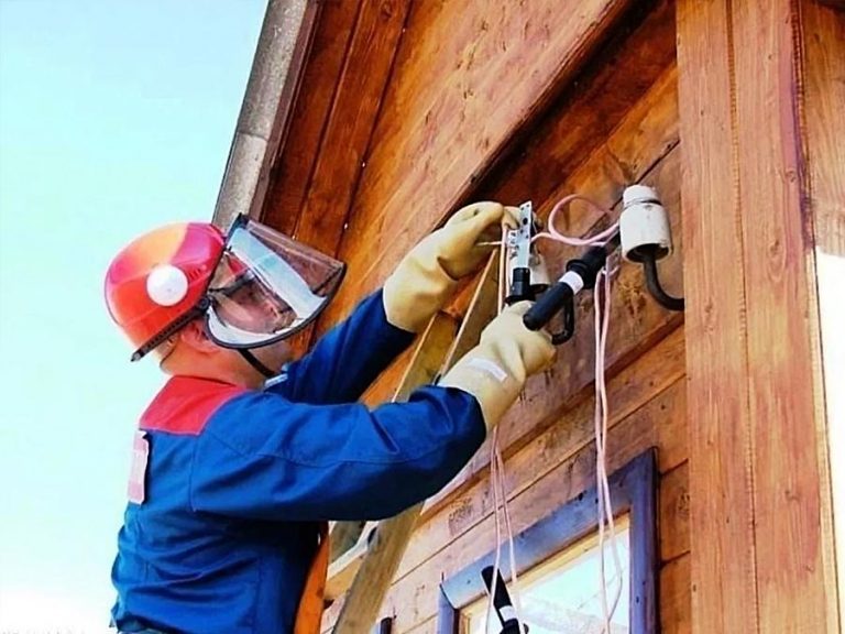 Монтаж электрических сетей в загородных домах в Смоленске